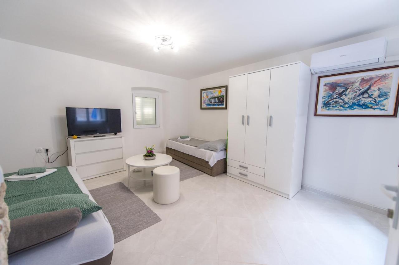 Ferienwohnung La Casa Di Pietra Krk Exterior foto
