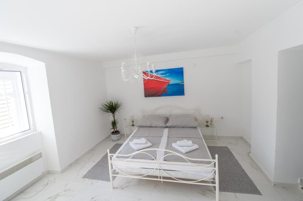 Ferienwohnung La Casa Di Pietra Krk Exterior foto